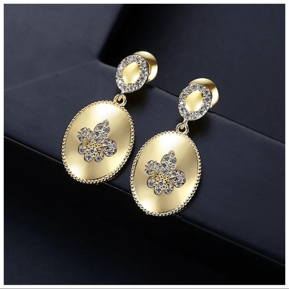 Gold Polished Fleur-de-Lis Dainty Earrings - Picture 3 of 6